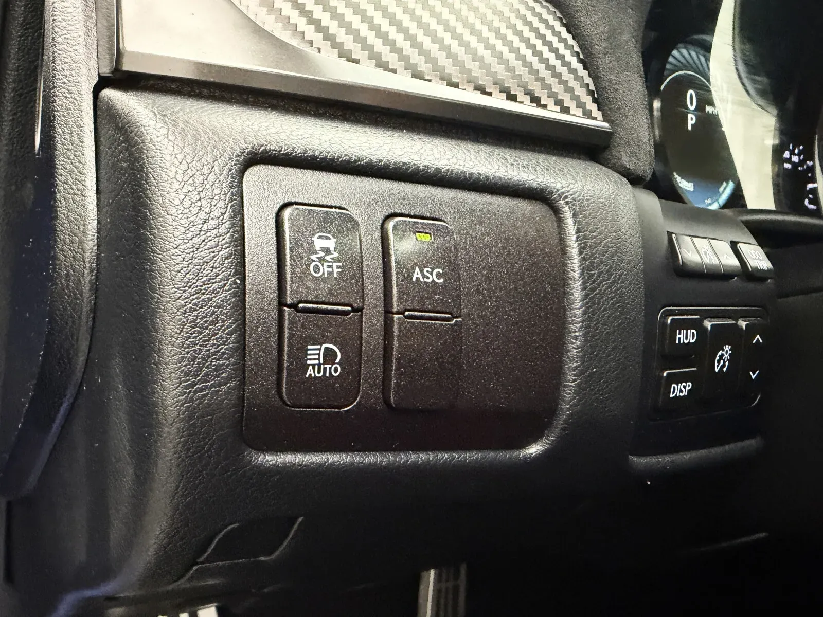 Lexus GS photo 17