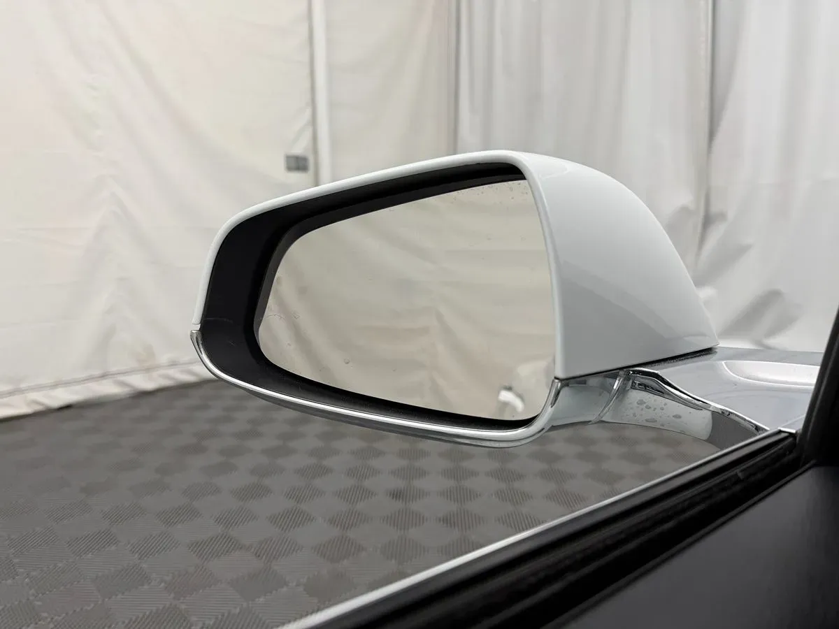 Tesla Model S photo 13