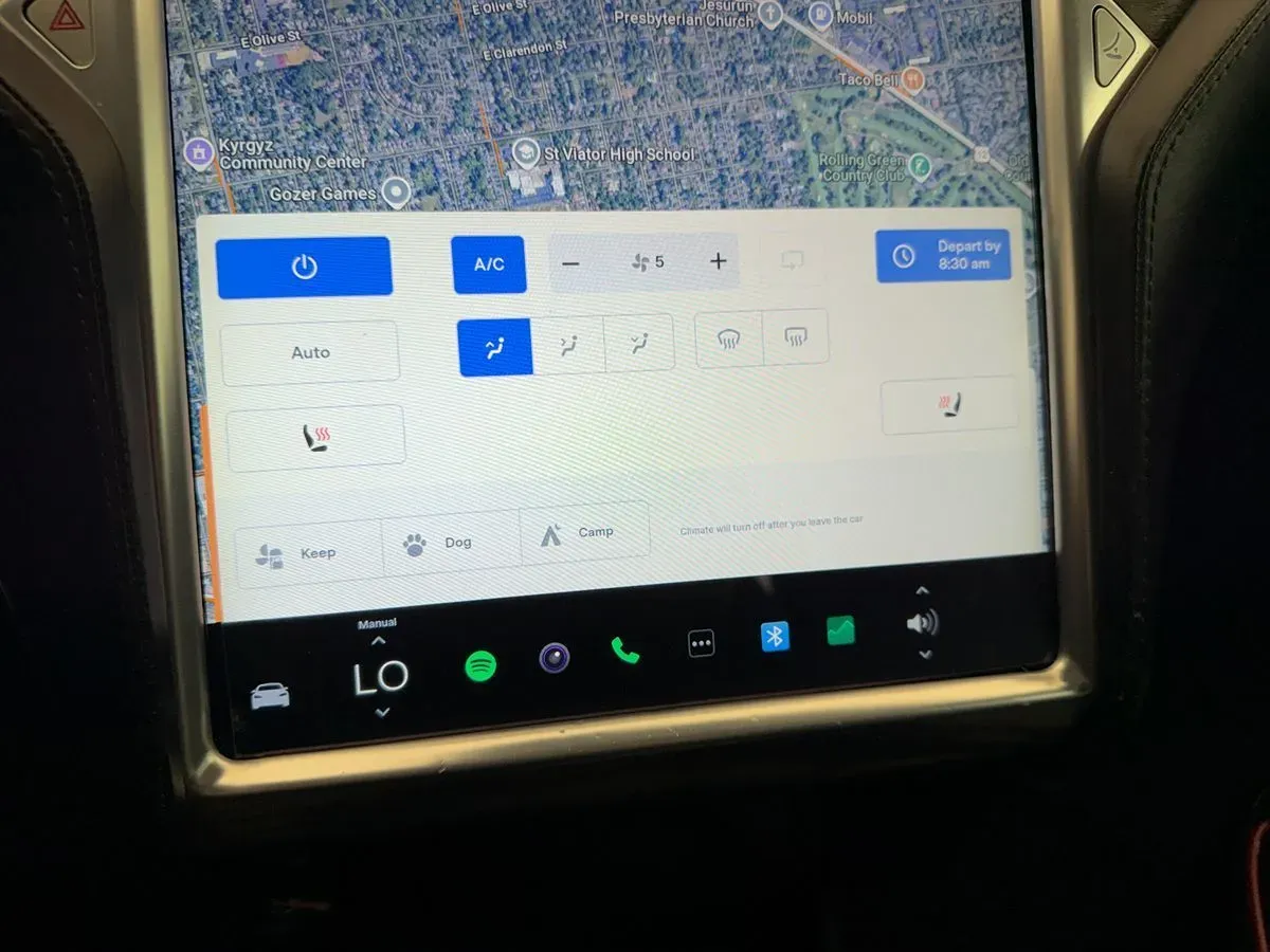 Tesla Model S photo 24