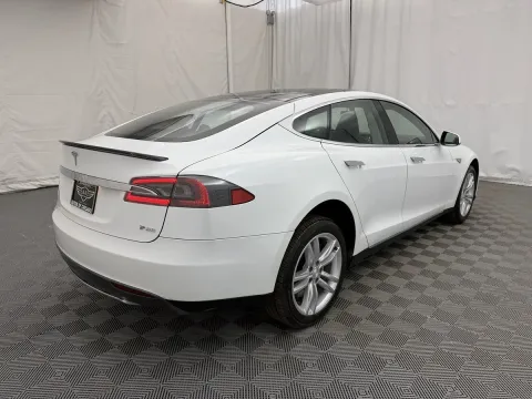 More photos of 2013 Tesla Model S Performance at Autos of Chicago, IL