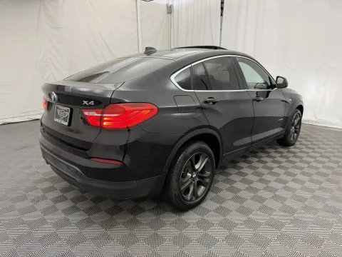More photos of 2016 BMW X4 xDrive28i at Autos of Chicago, IL