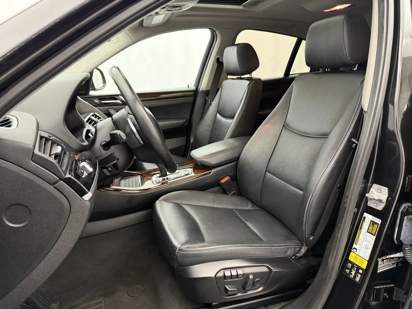 BMW X4 photo 11