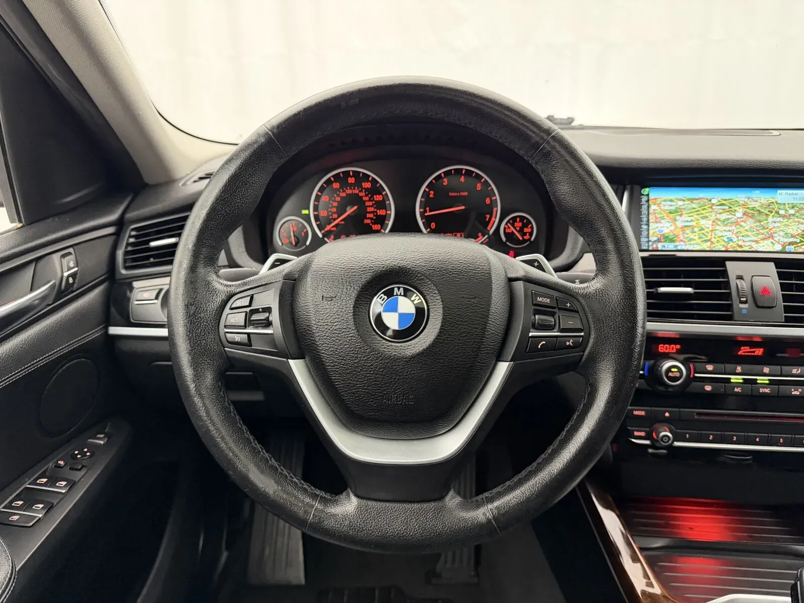 BMW X4 photo 12
