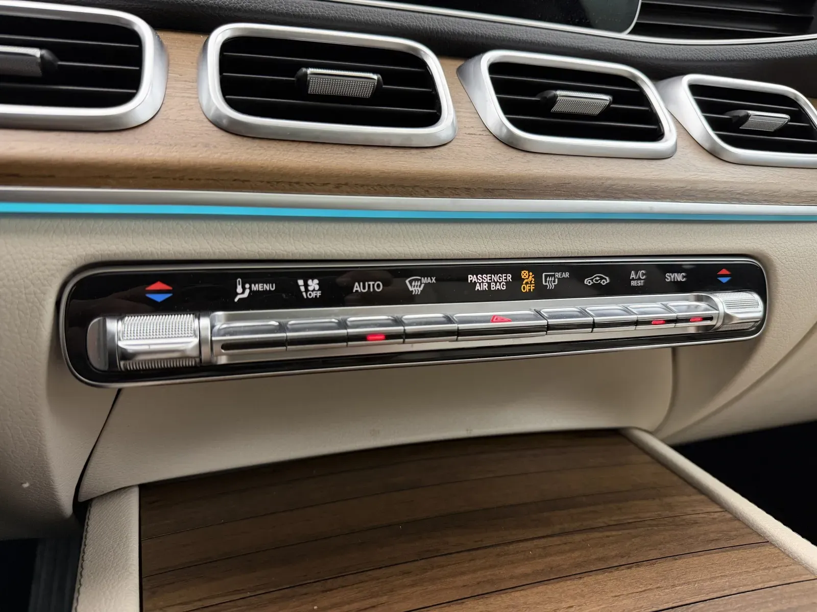 Mercedes-Benz GLE photo 45