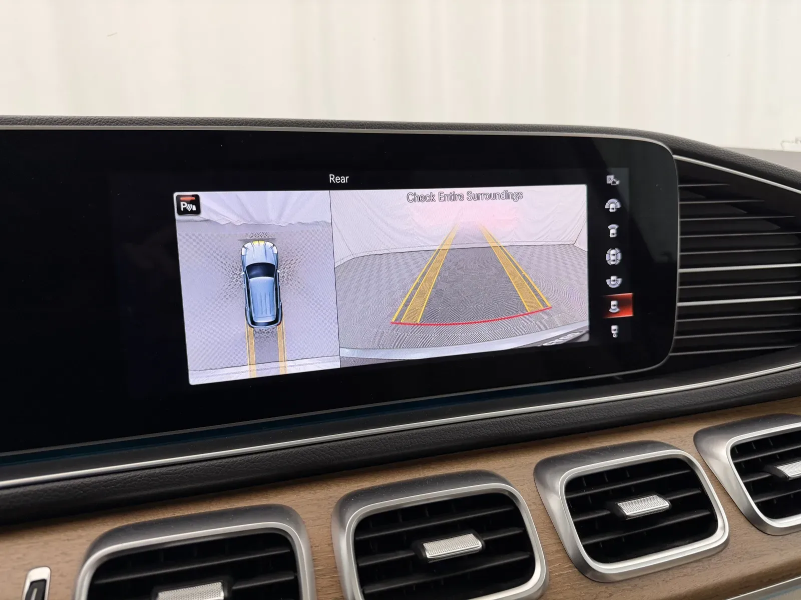 Mercedes-Benz GLE photo 24