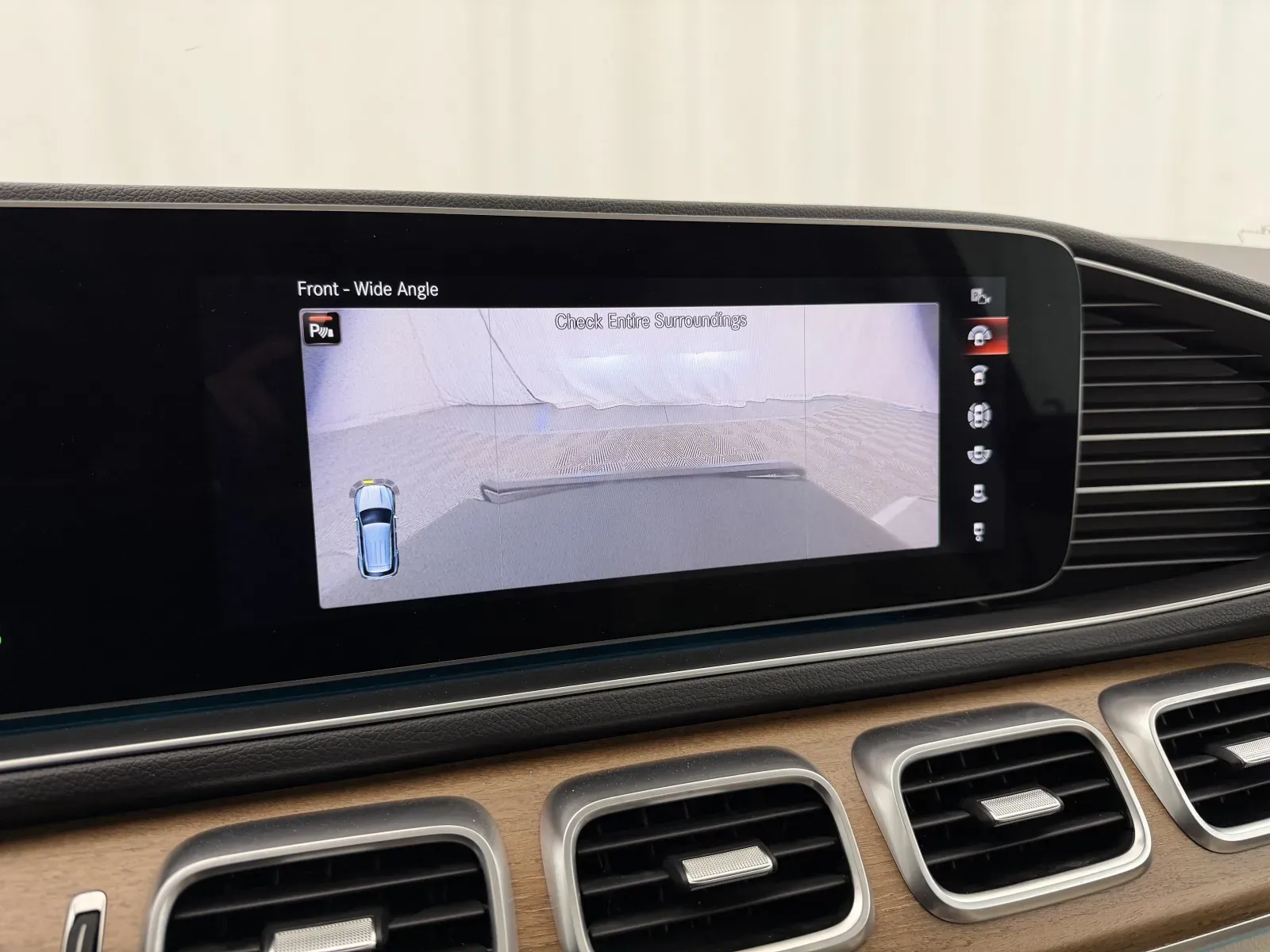 Mercedes-Benz GLE photo 30