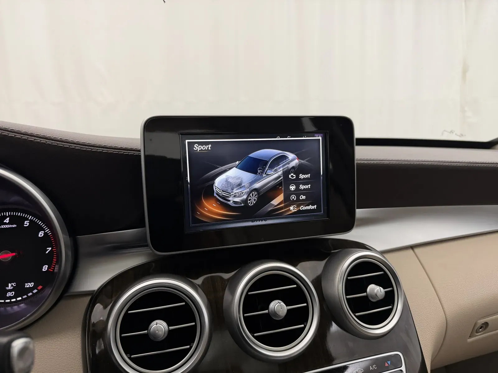 Mercedes-Benz C-Class photo 20