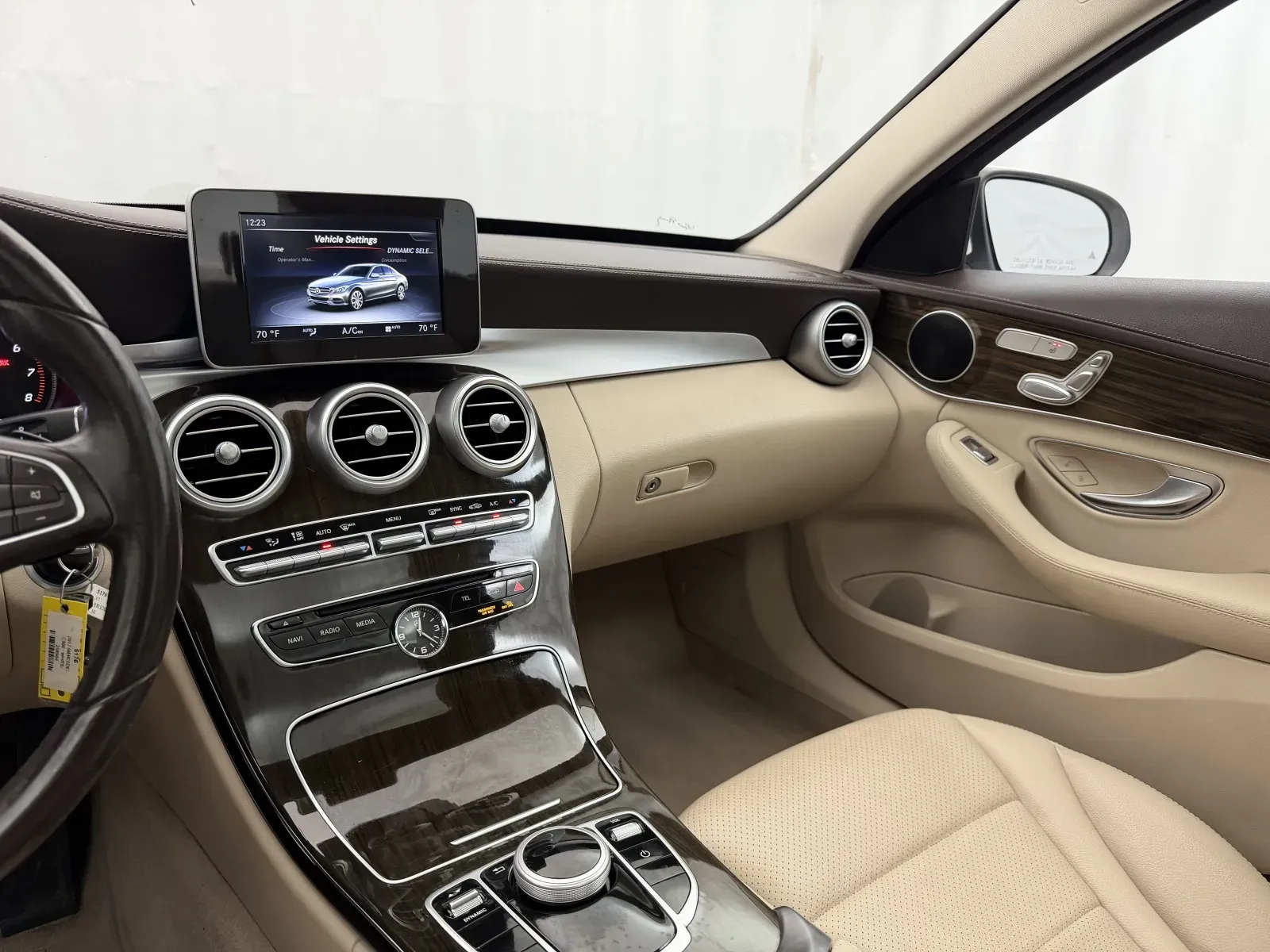 Mercedes-Benz C-Class photo 17