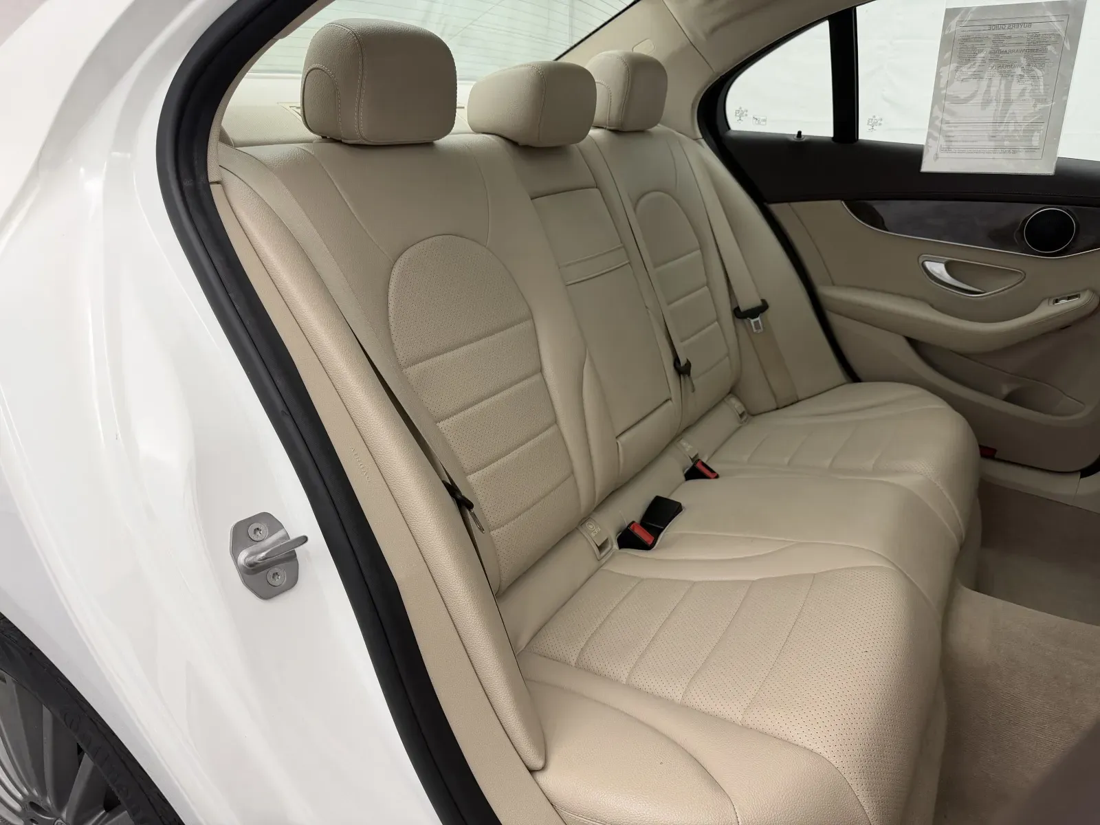 Mercedes-Benz C-Class photo 29
