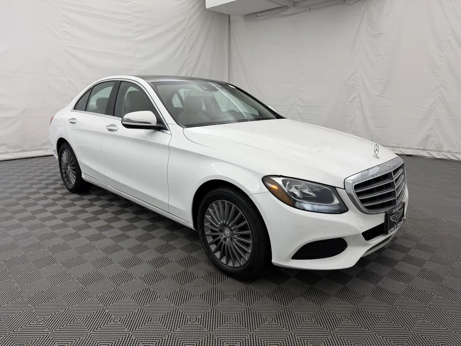 Mercedes-Benz C-Class photo 4
