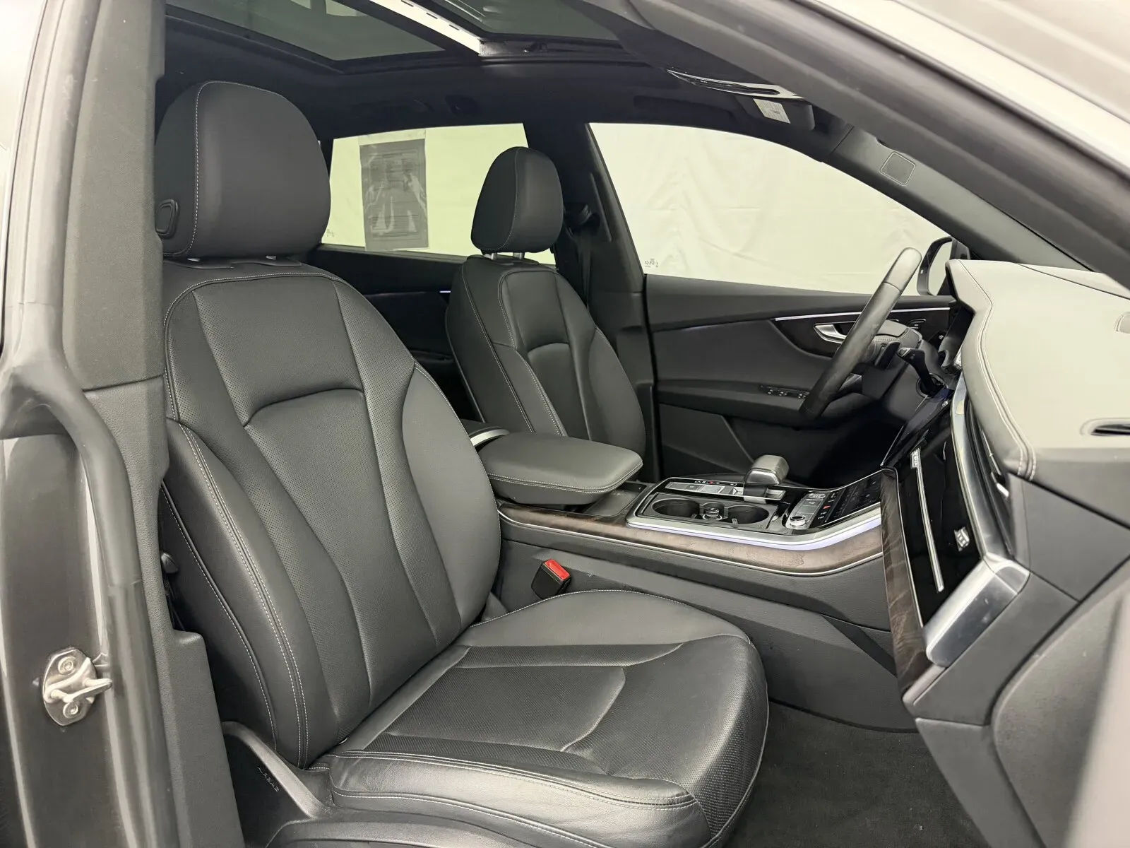 Audi Q8 photo 49