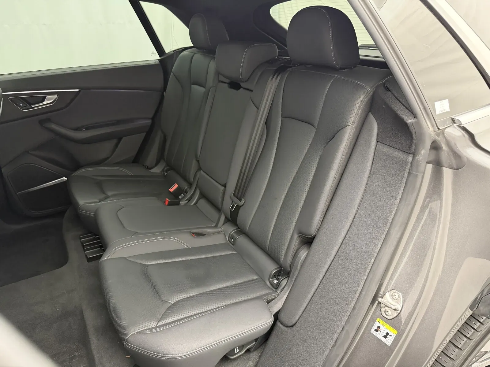 Audi Q8 photo 46