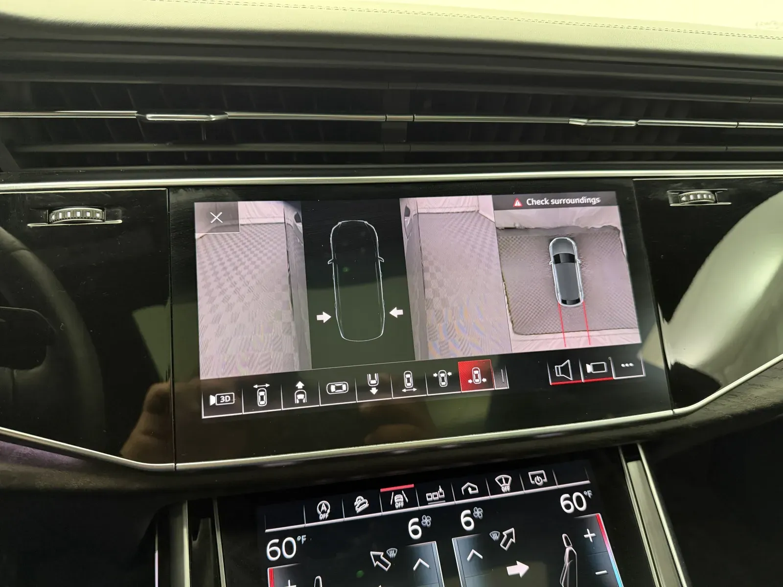 Audi Q8 photo 21