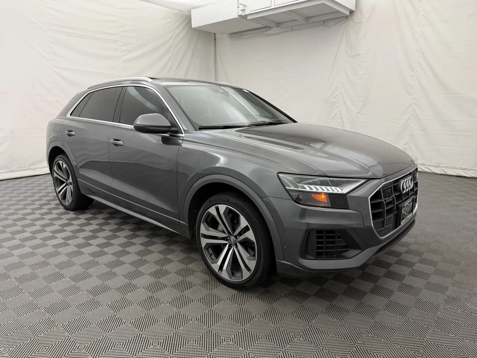 Audi Q8 photo 4