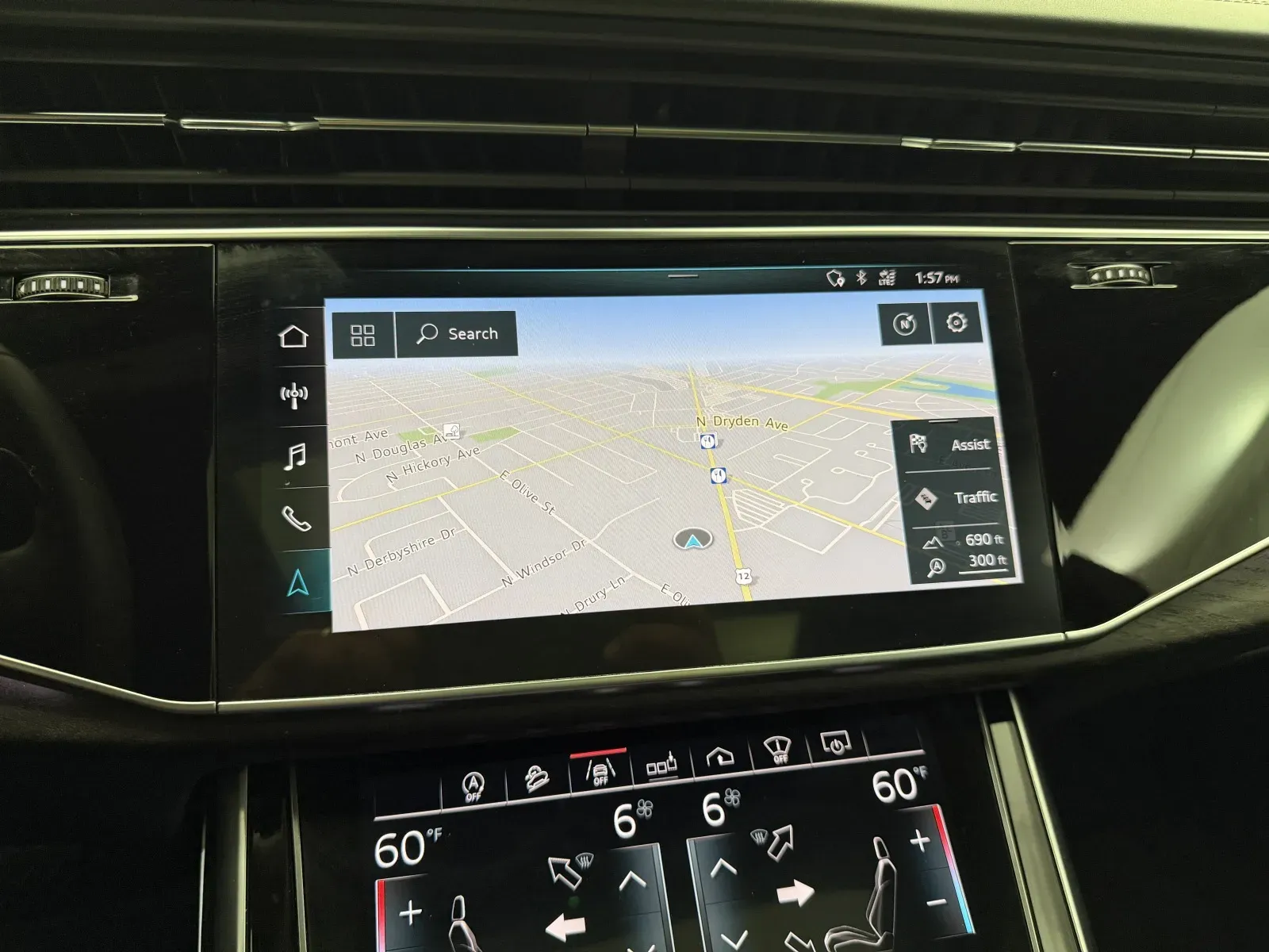 Audi Q8 photo 40