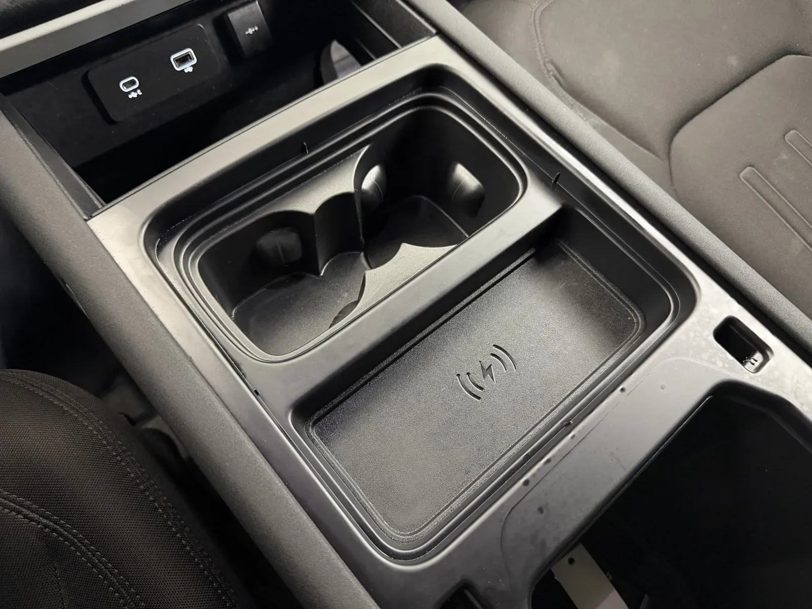 Land Rover Defender photo 40