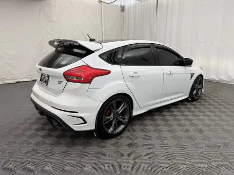 More photos of 2017 Ford Focus ST at Autos of Chicago, IL