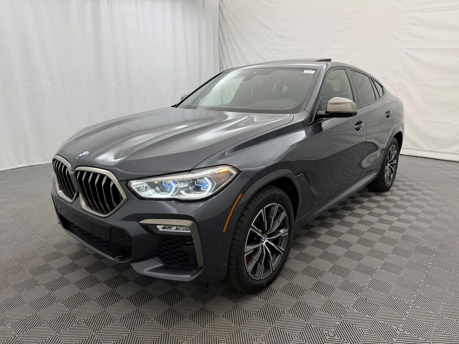 BMW X6 photo 2
