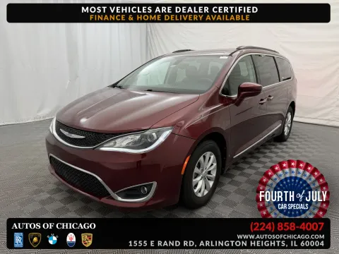 Red 2017 Chrysler Pacifica Touring-L for sale in Arlington Heights, IL