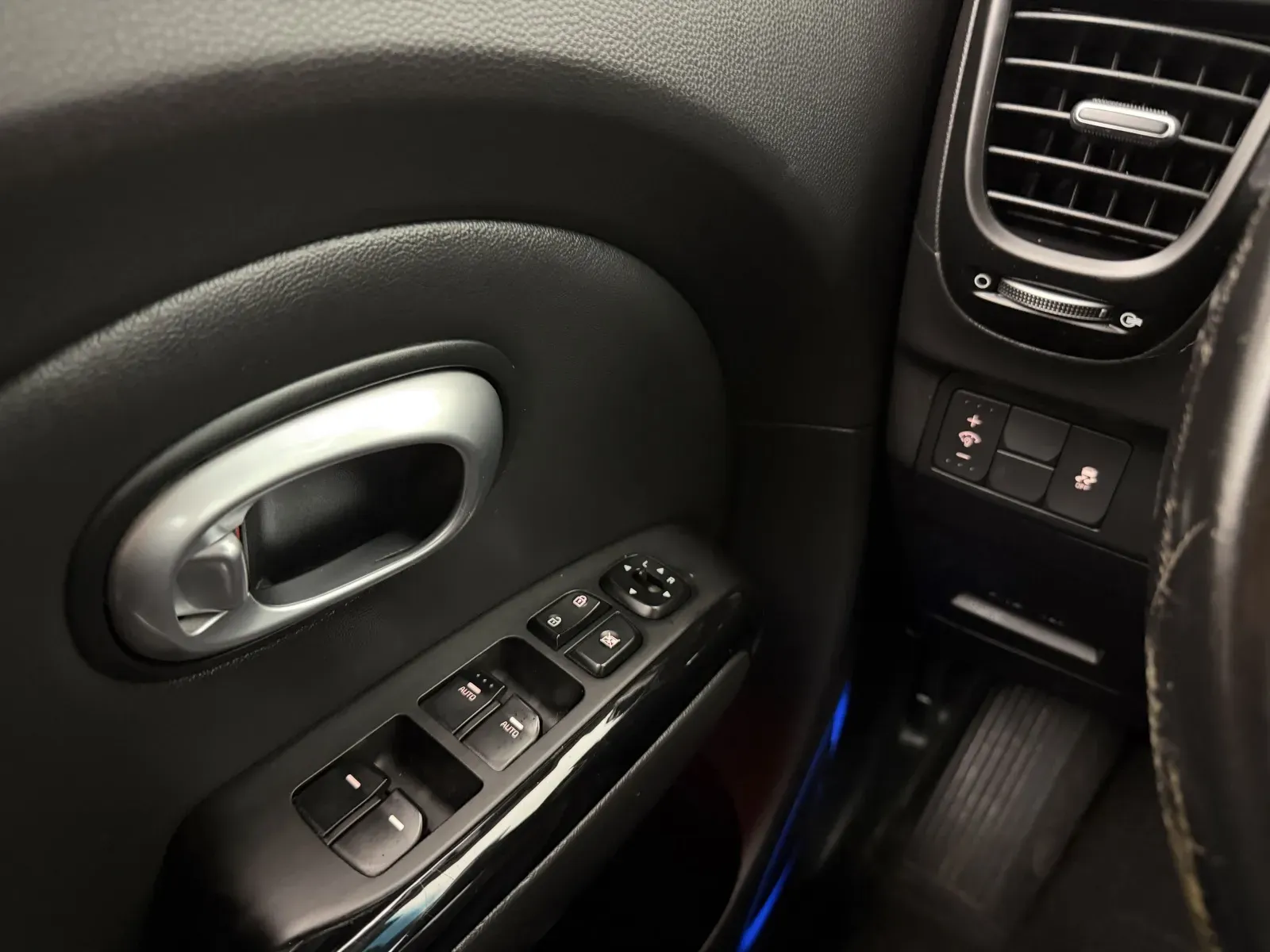 Kia Soul photo 12