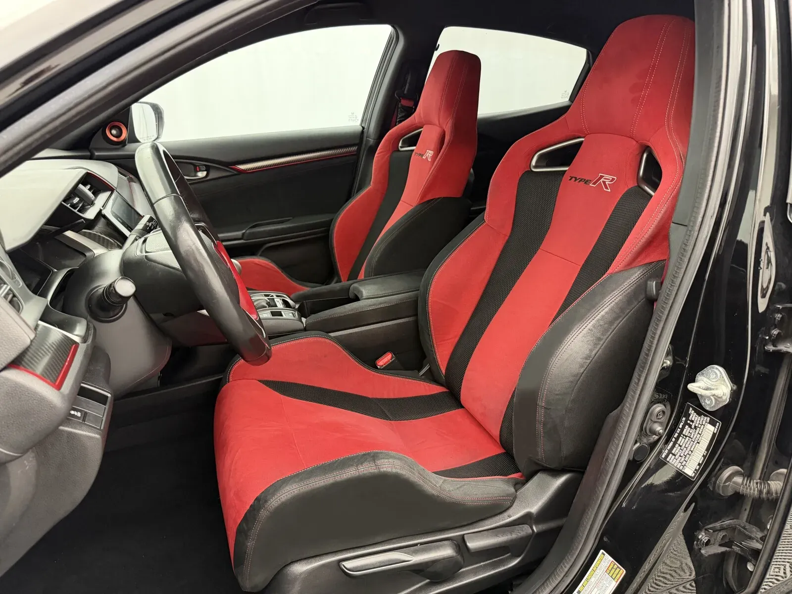 Honda Civic Type R photo 9