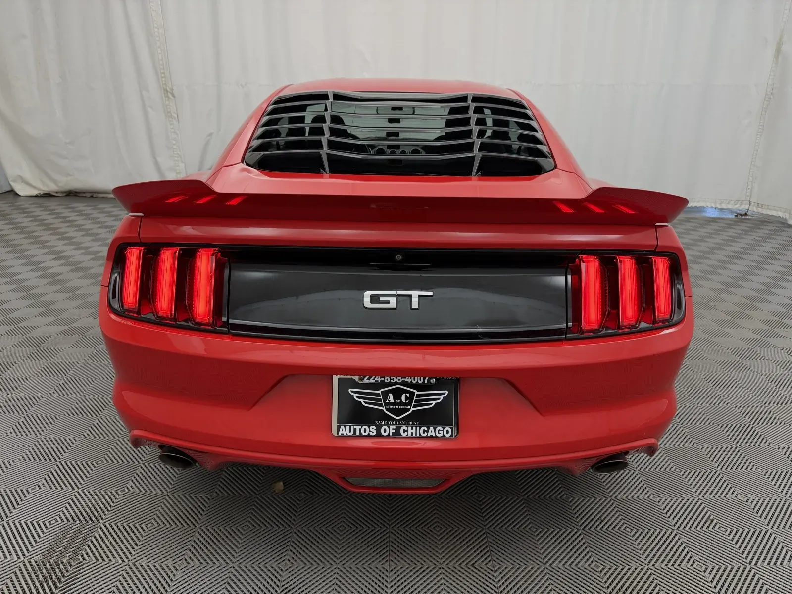 Ford Mustang photo 6