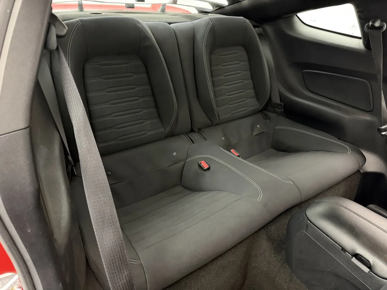 Ford Mustang photo 29