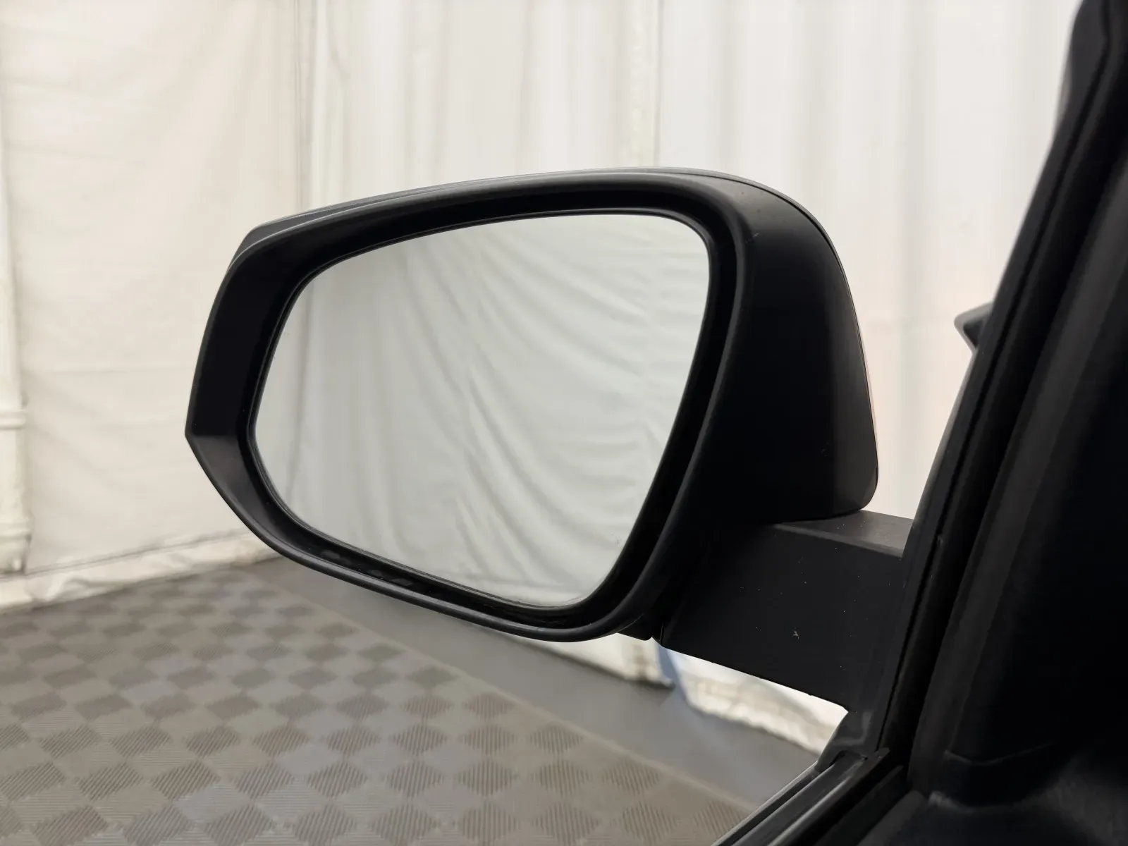 Toyota Tacoma photo 15