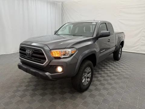 Photos of 2018 Toyota Tacoma SR5 for sale in Arlington Heights, IL at Autos of Chicago