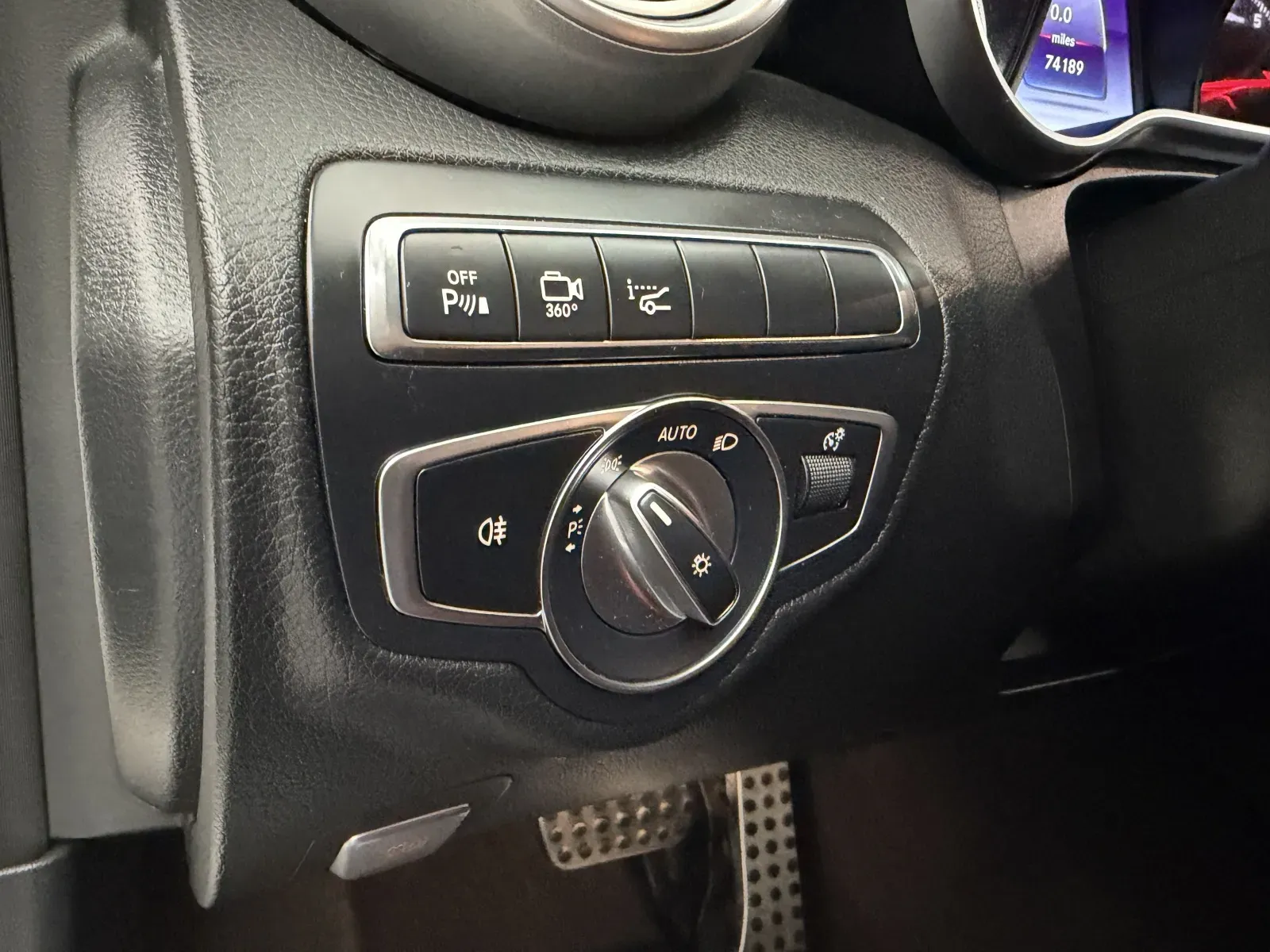Mercedes-Benz C-Class photo 27