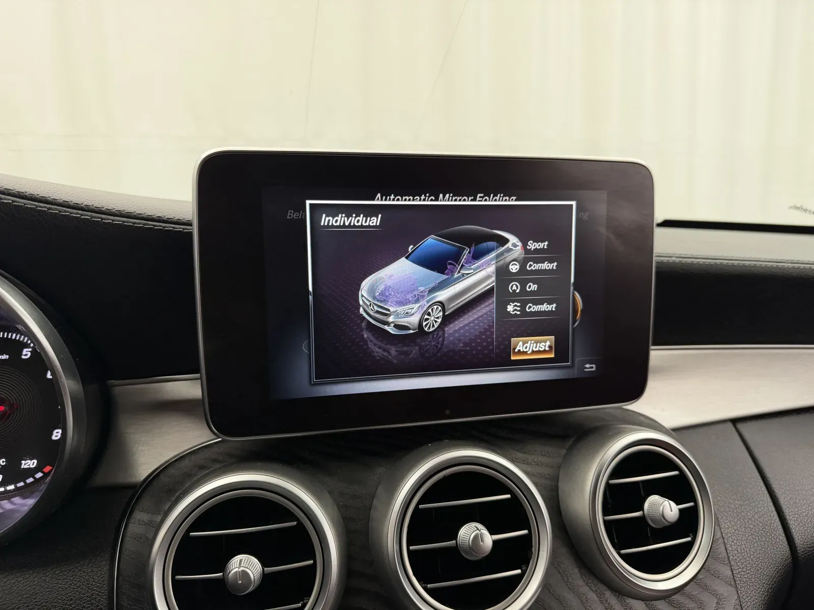 Mercedes-Benz C-Class photo 40