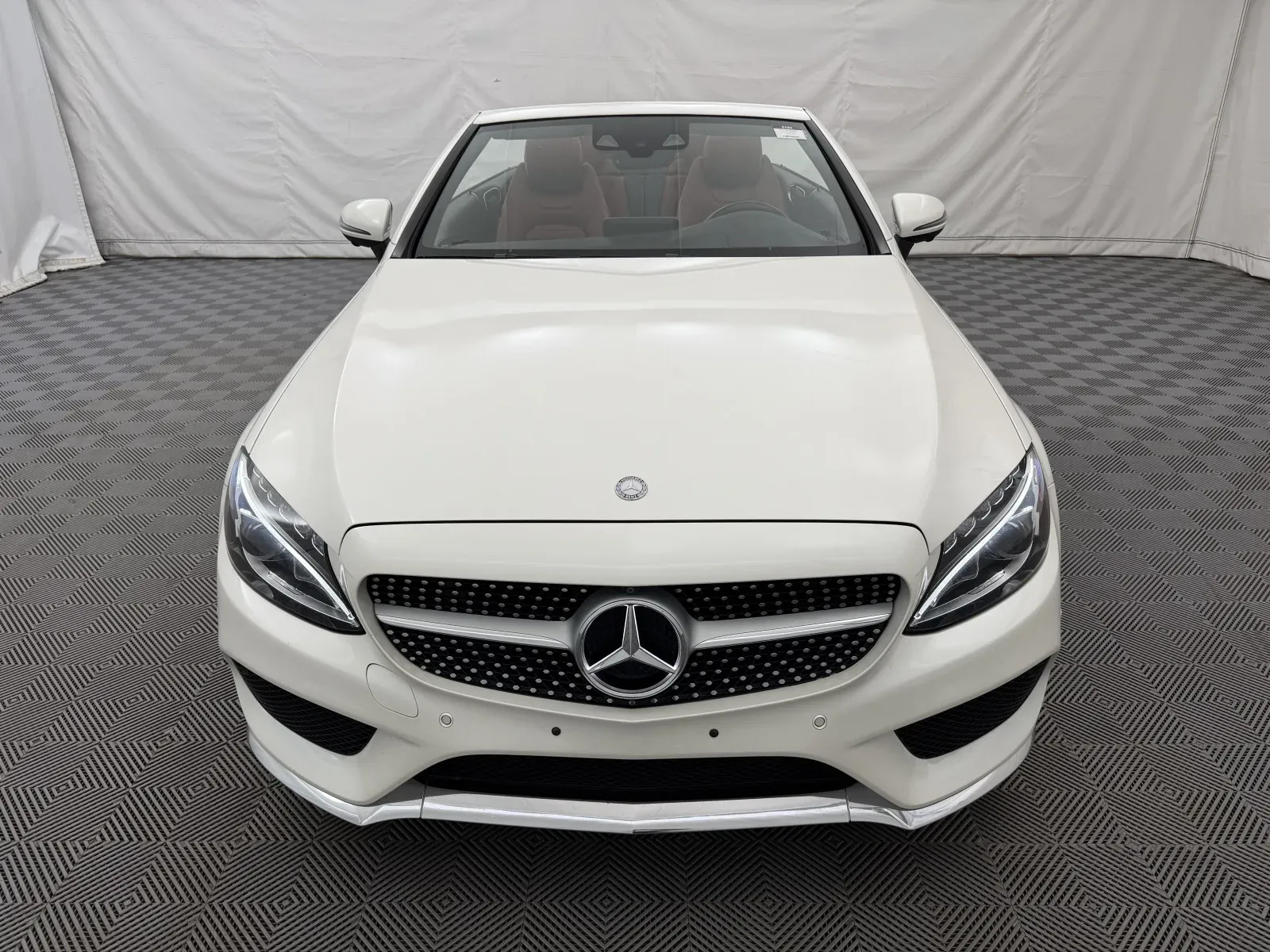 Mercedes-Benz C-Class photo 3