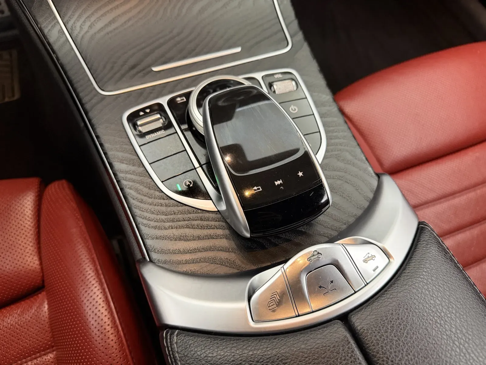 Mercedes-Benz C-Class photo 49