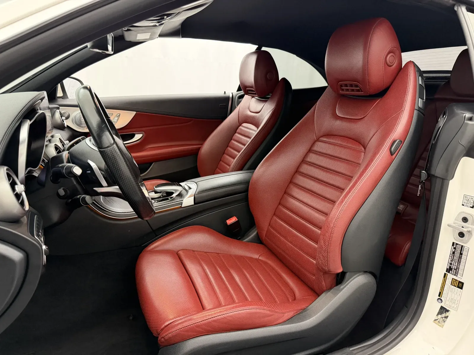 Mercedes-Benz C-Class photo 17