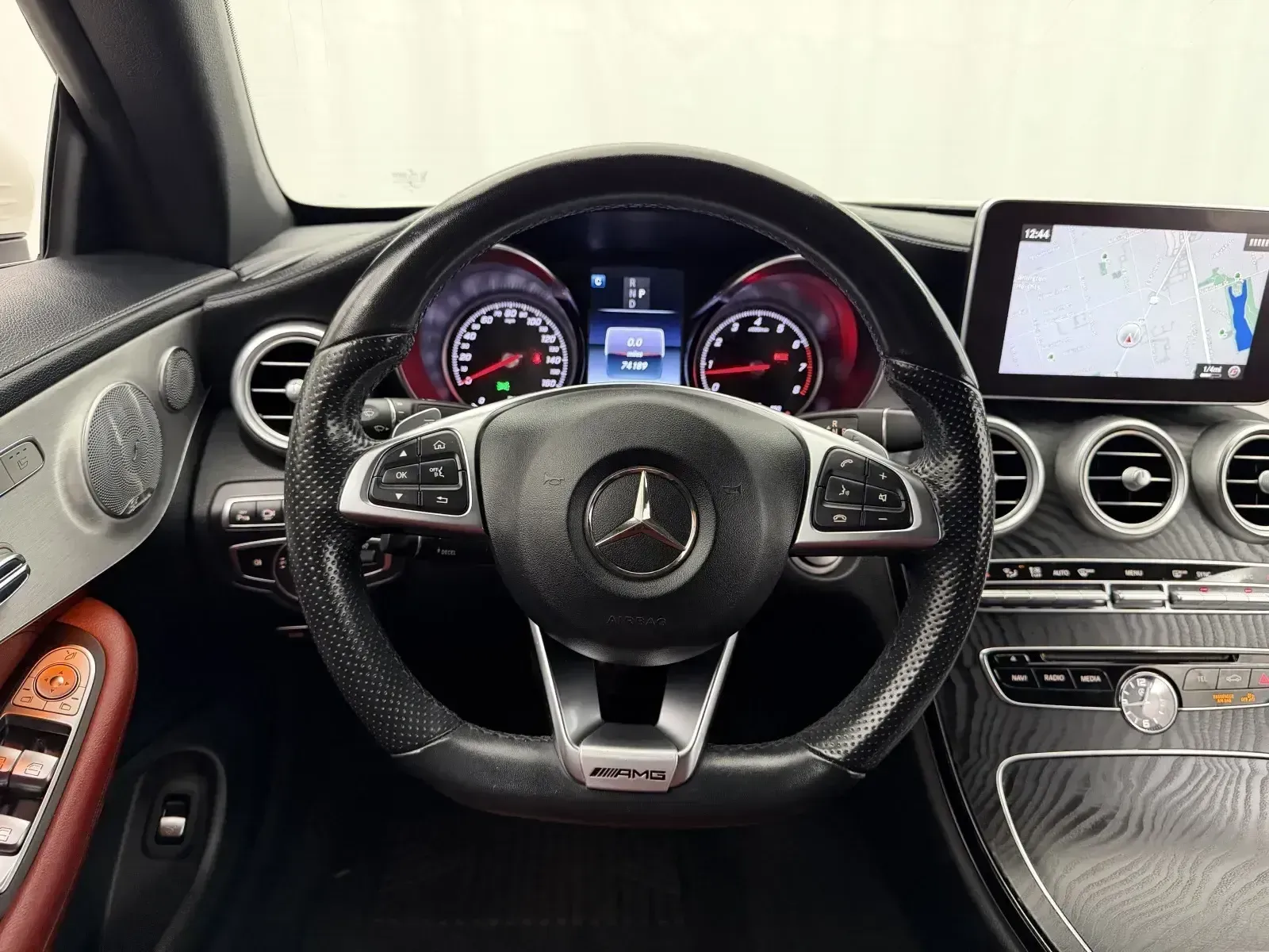 Mercedes-Benz C-Class photo 19