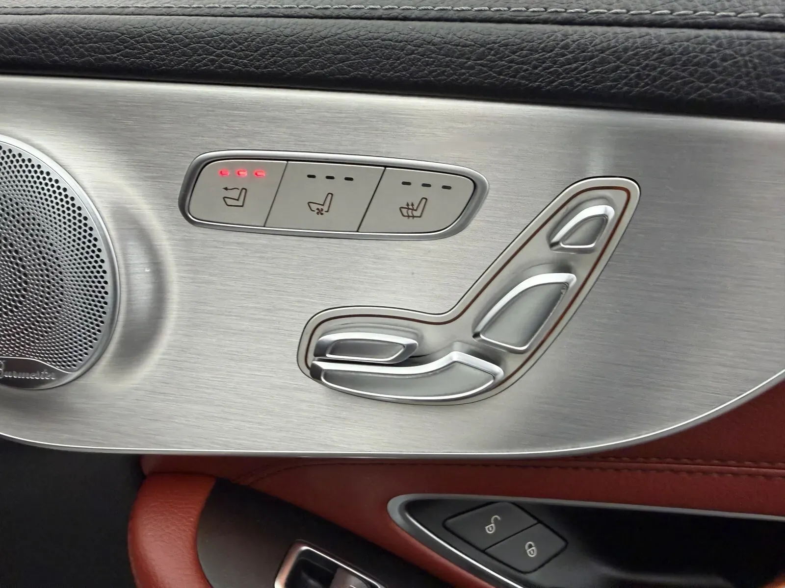 Mercedes-Benz C-Class photo 55