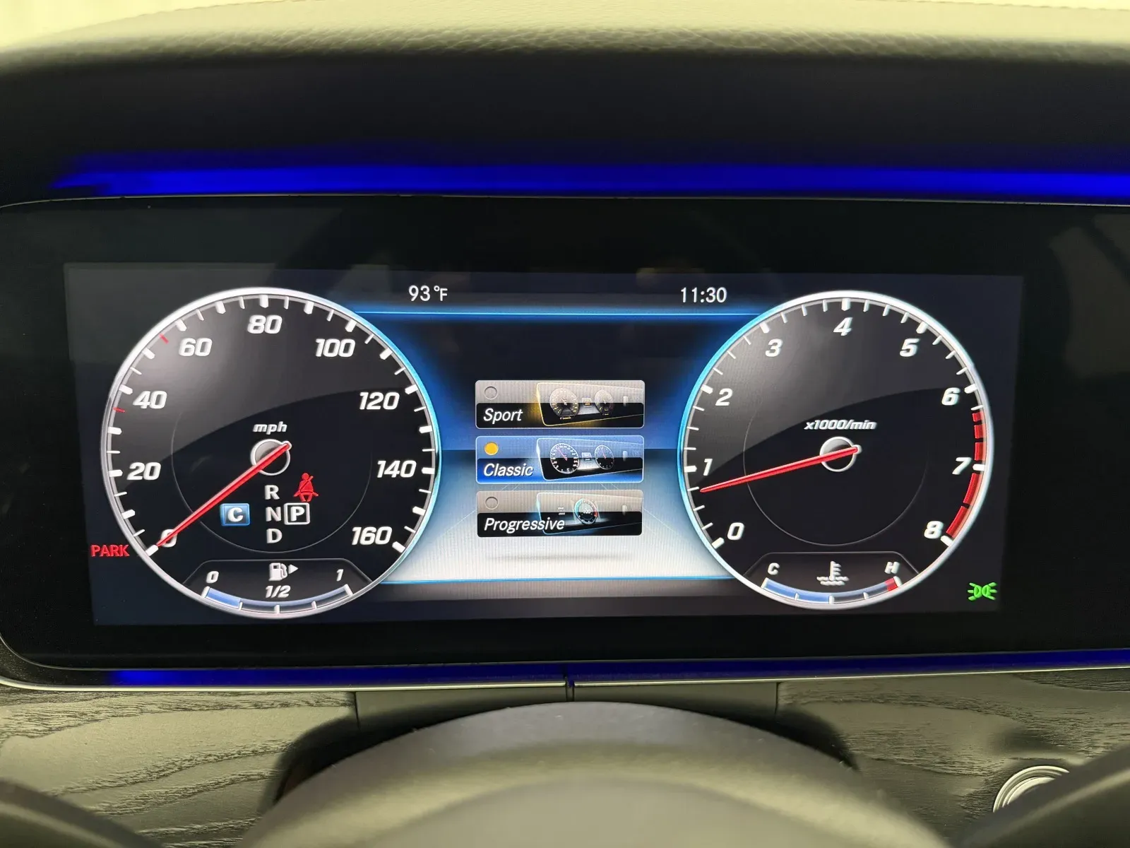 Mercedes-Benz E-Class photo 15