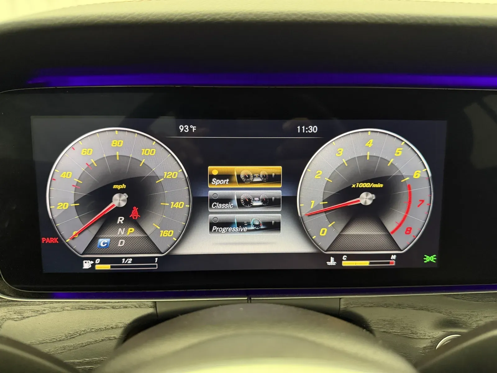 Mercedes-Benz E-Class photo 14