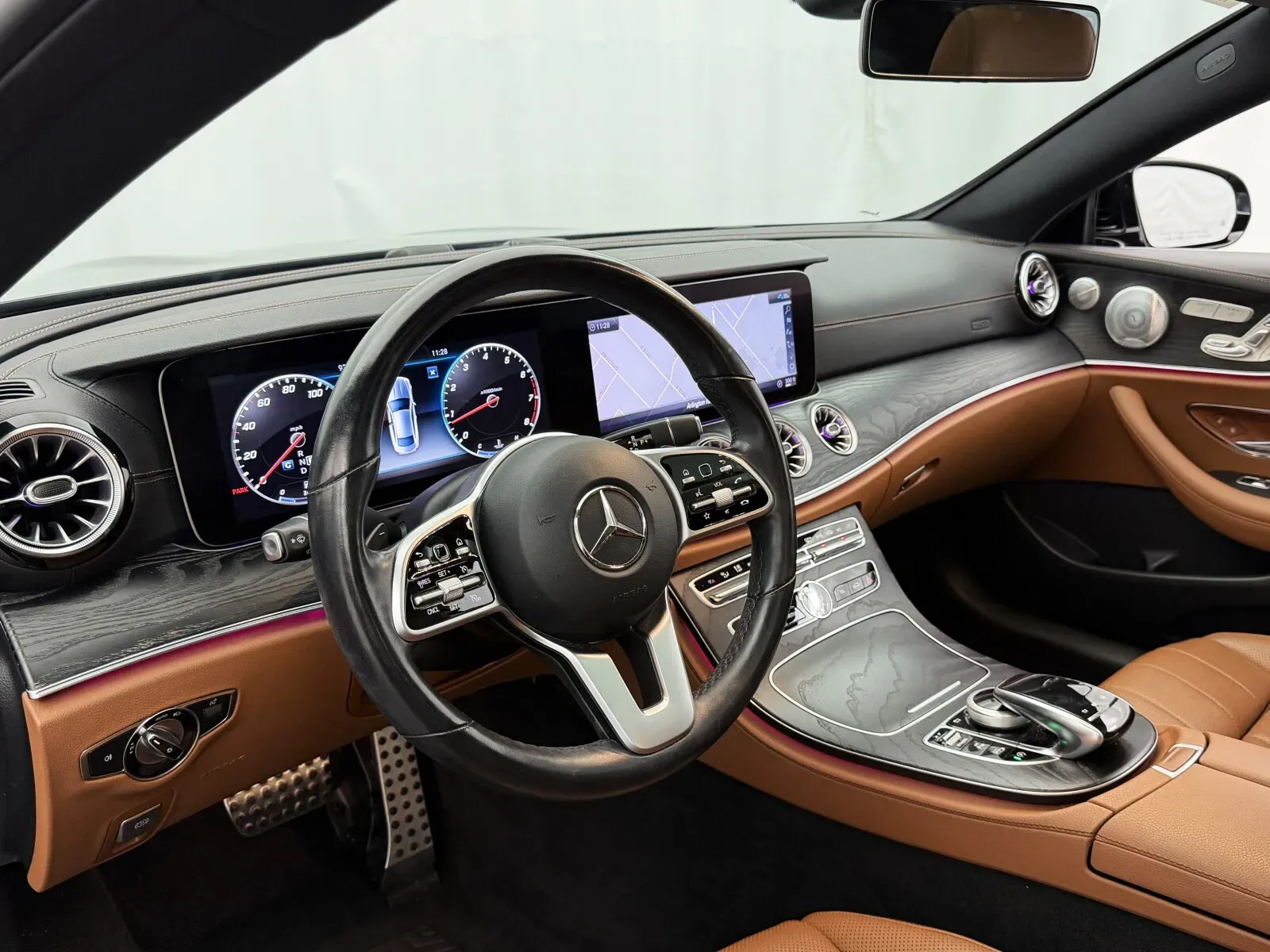 Mercedes-Benz E-Class photo 9