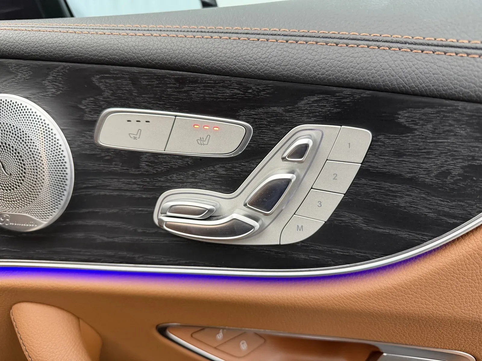 Mercedes-Benz E-Class photo 48