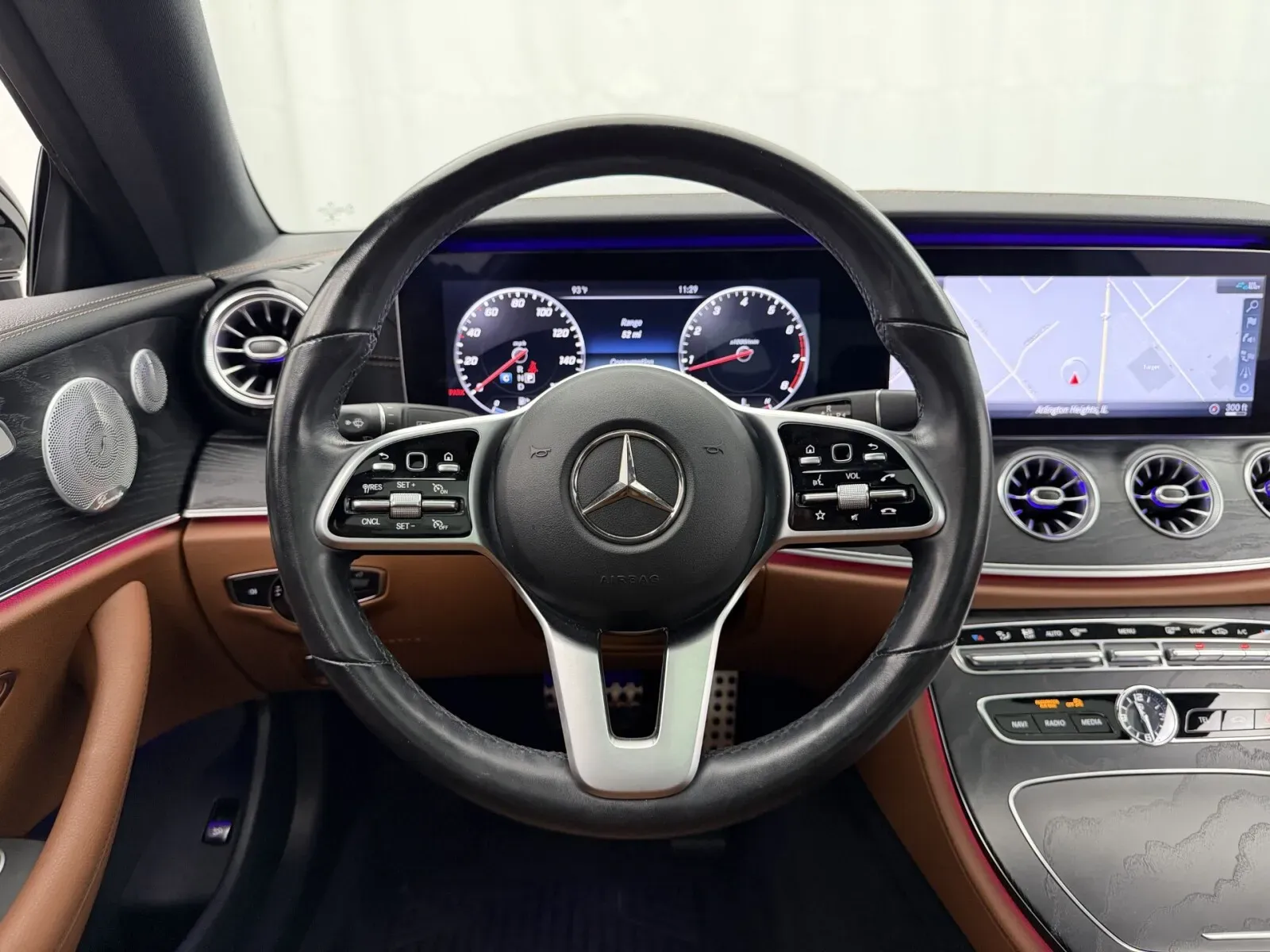 Mercedes-Benz E-Class photo 12