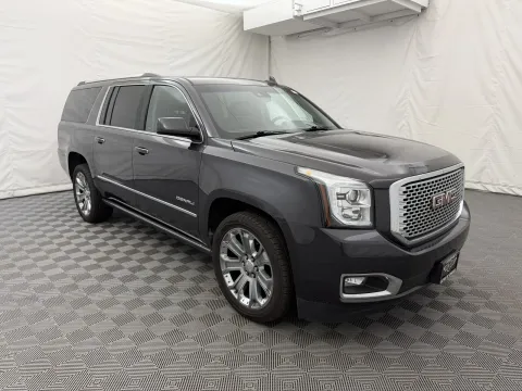 More photos of 2017 GMC Yukon XL Denali at Autos of Chicago, IL