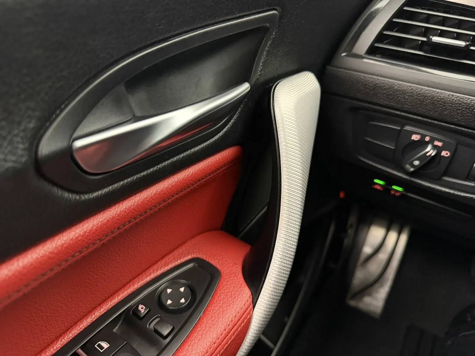 BMW 2 Series photo 12