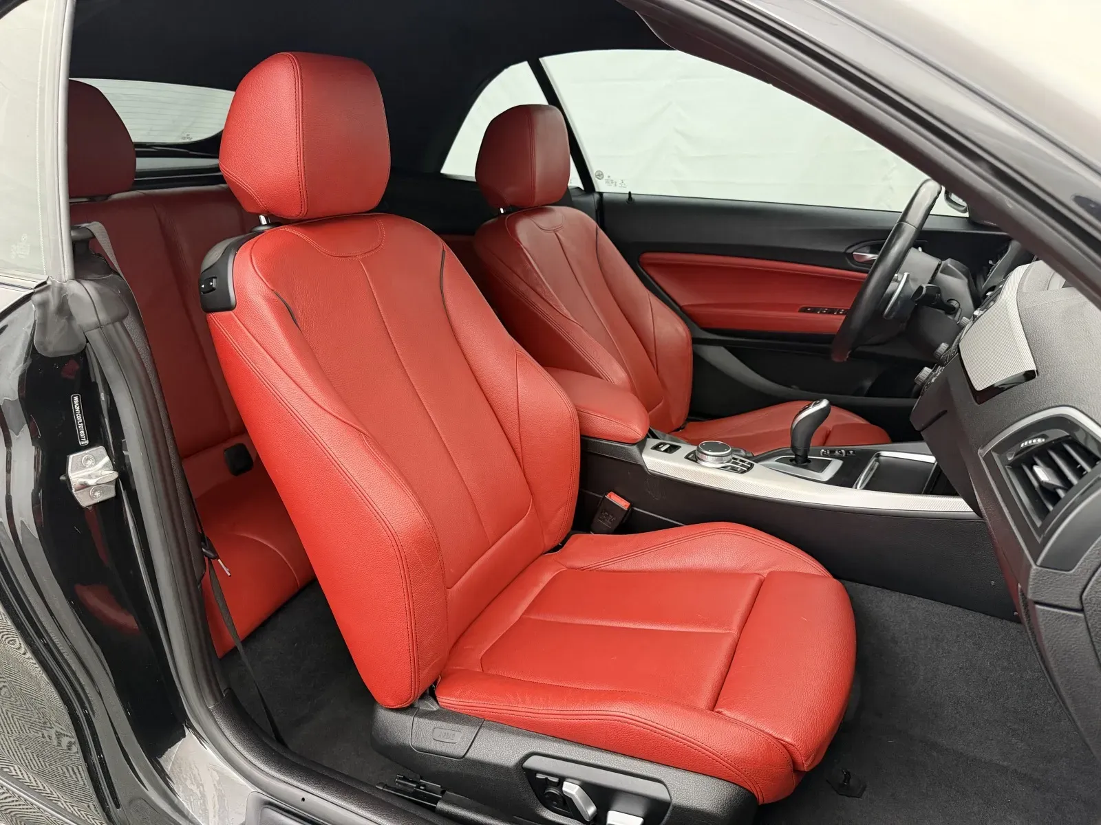 BMW 2 Series photo 32