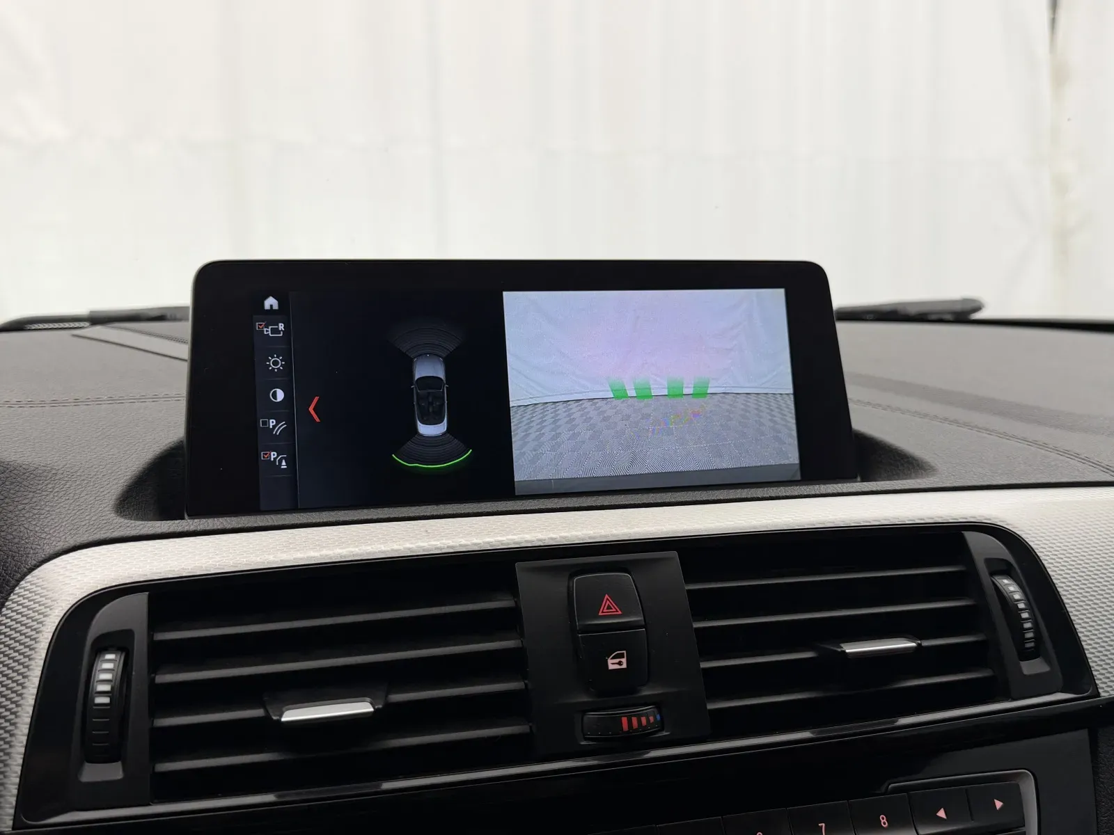 BMW 2 Series photo 17