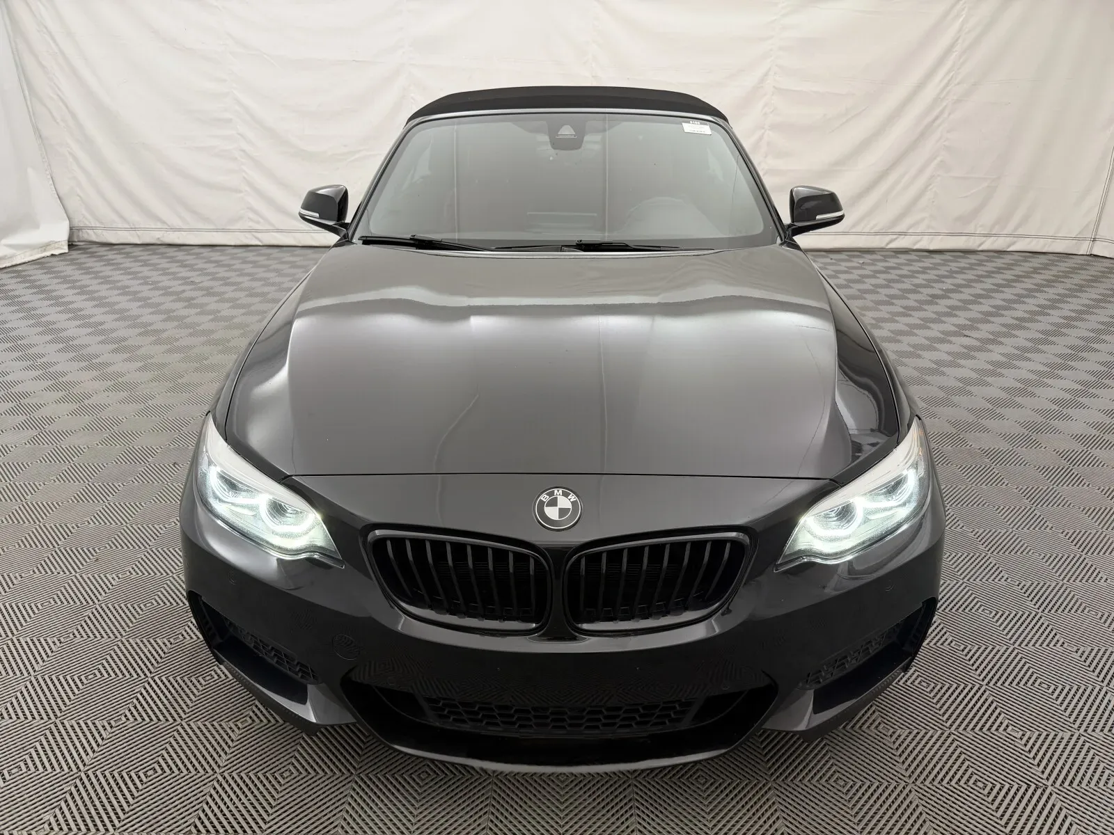 BMW 2 Series photo 3