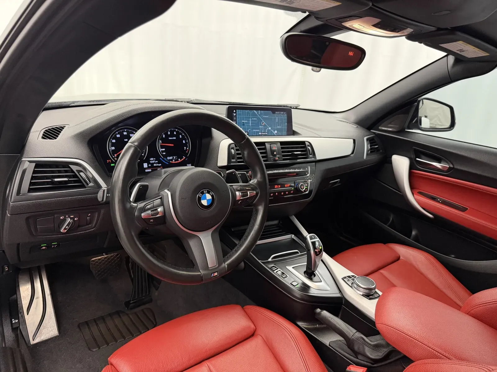 BMW 2 Series photo 9