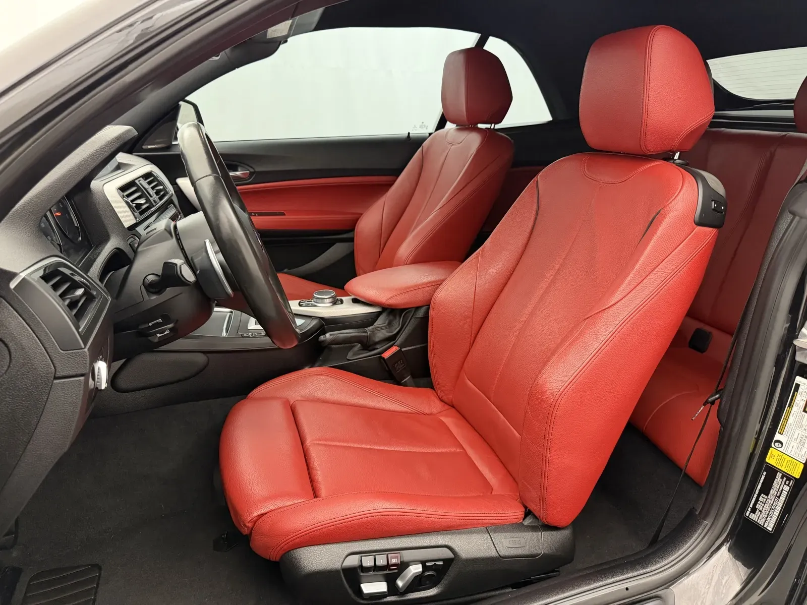 BMW 2 Series photo 10