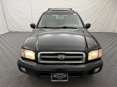 Another view of 2001 Nissan Pathfinder LE for sale in Arlington Heights, IL at Autos of Chicago