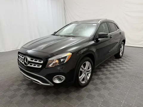 Photos of 2018 Mercedes-Benz GLA 250 for sale in Arlington Heights, IL at Autos of Chicago